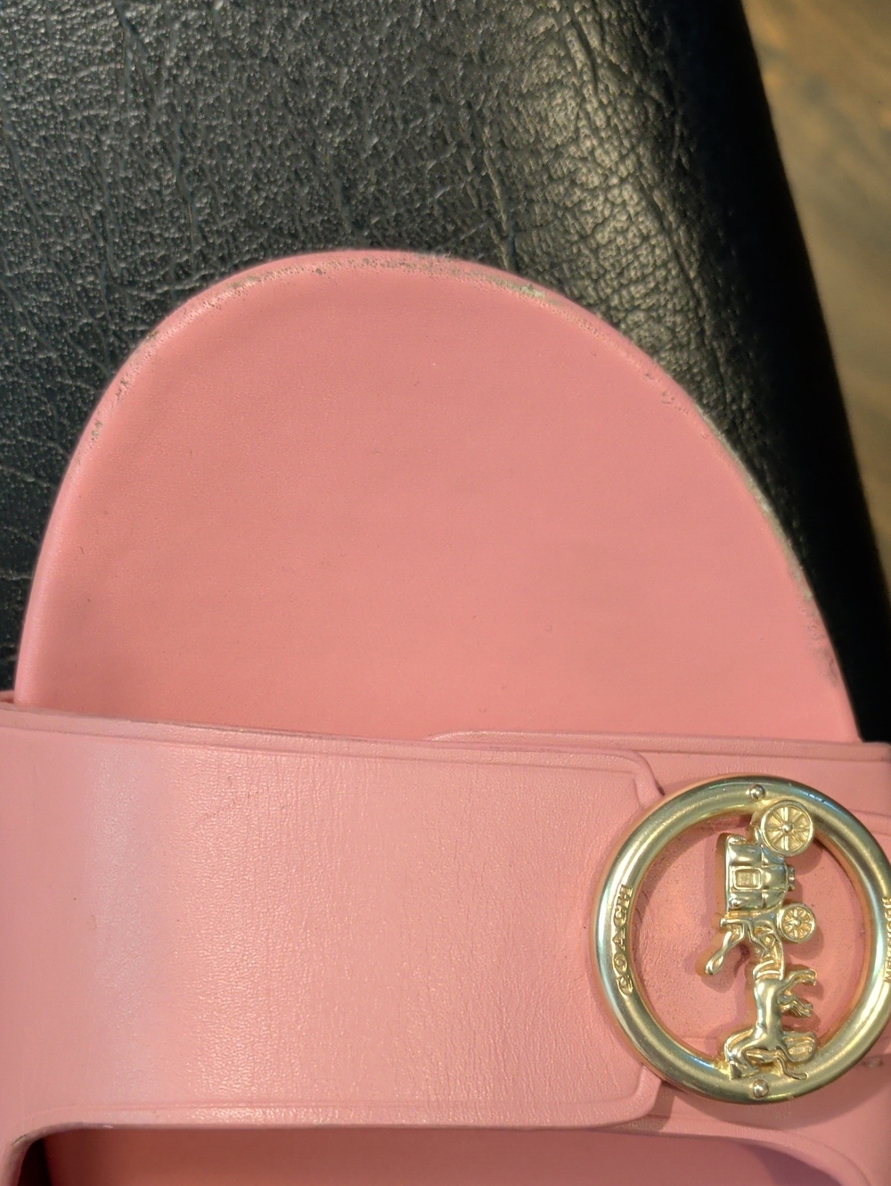 COACH gable leather sandal in bubblegum - size 39 (8.5) - Picture 6 of 10